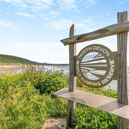 2 Middlecombe - Luxury Apartment At Byron Woolacombe, Only 4 Minute Walk To Woolacombe Beach! 外观 照片