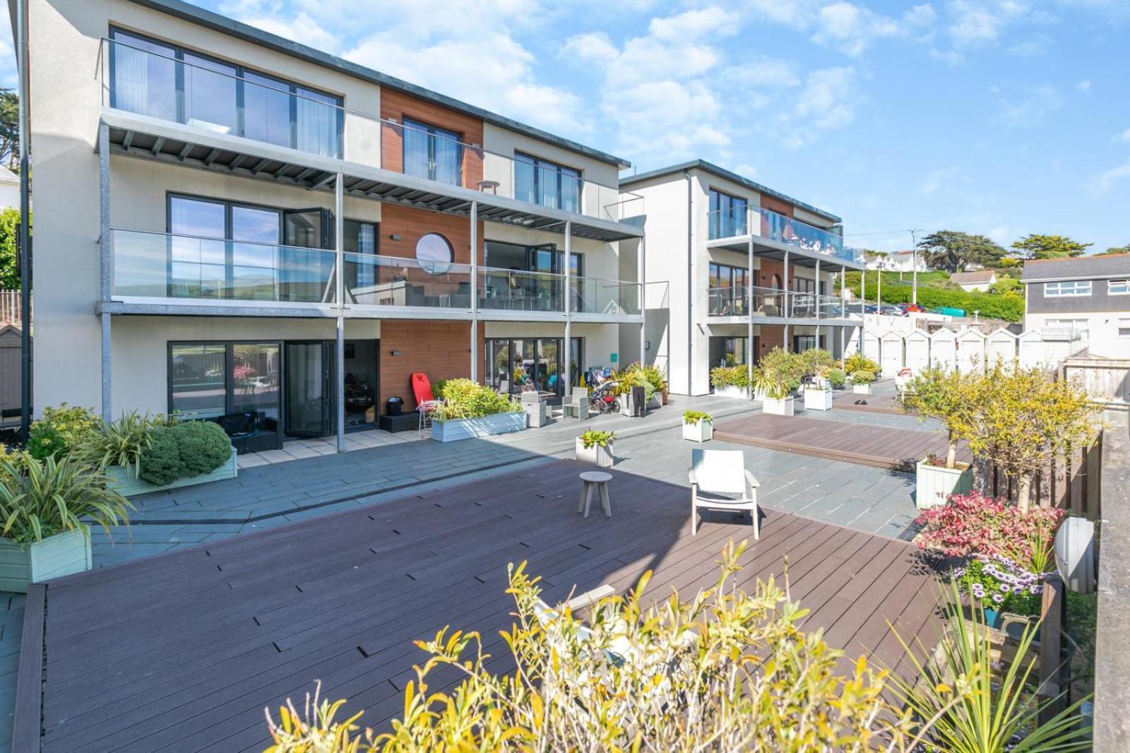 2 Middlecombe - Luxury Apartment At Byron Woolacombe, Only 4 Minute Walk To Woolacombe Beach! 外观 照片