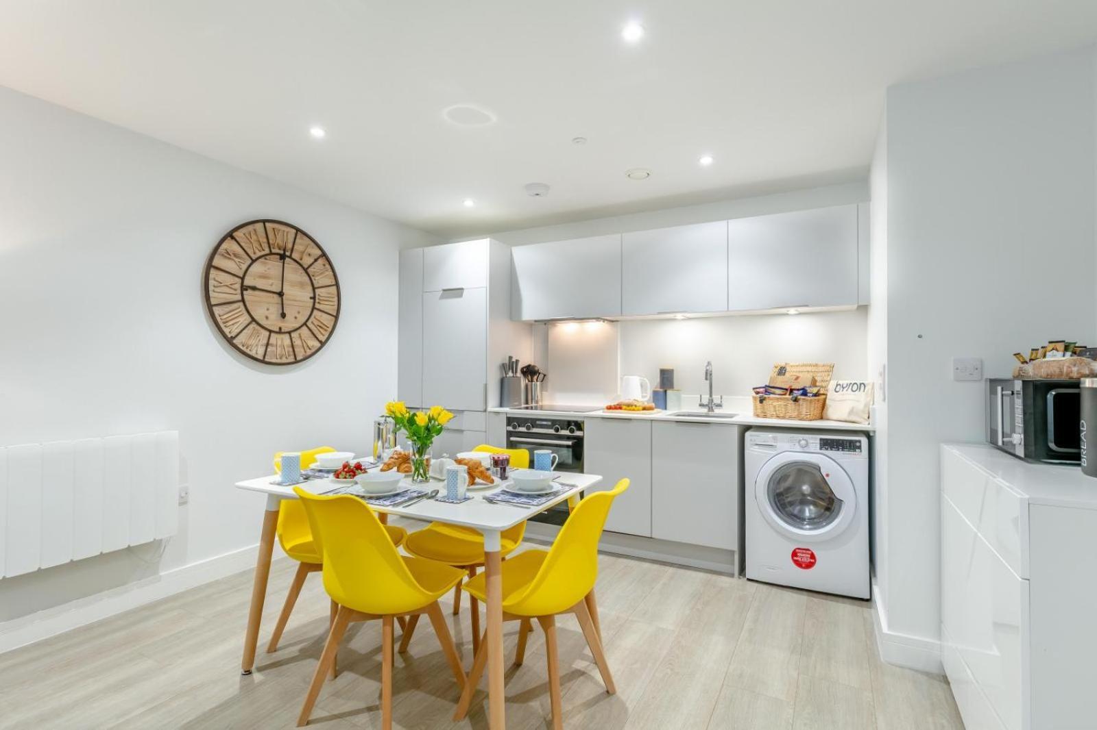 2 Middlecombe - Luxury Apartment At Byron Woolacombe, Only 4 Minute Walk To Woolacombe Beach! 外观 照片